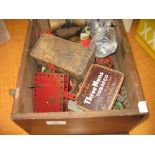 Box containing a small quantity of miscellaneous Meccano construction items