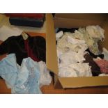 Boxed quantity of dolls clothing