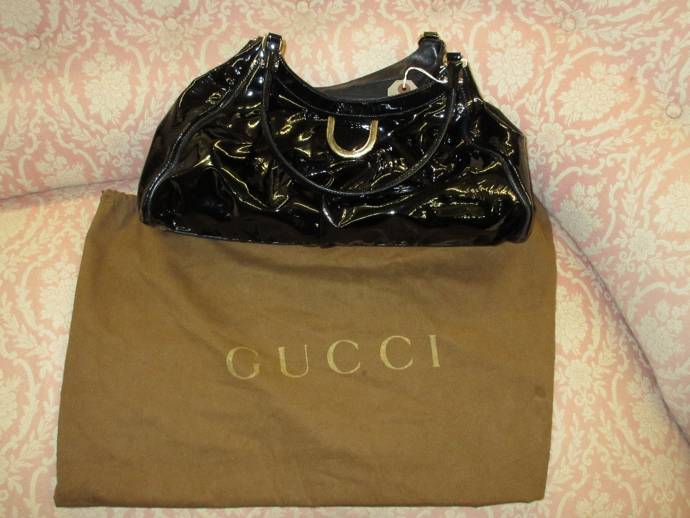 Gucci black patent leather handbag - Image 2 of 2