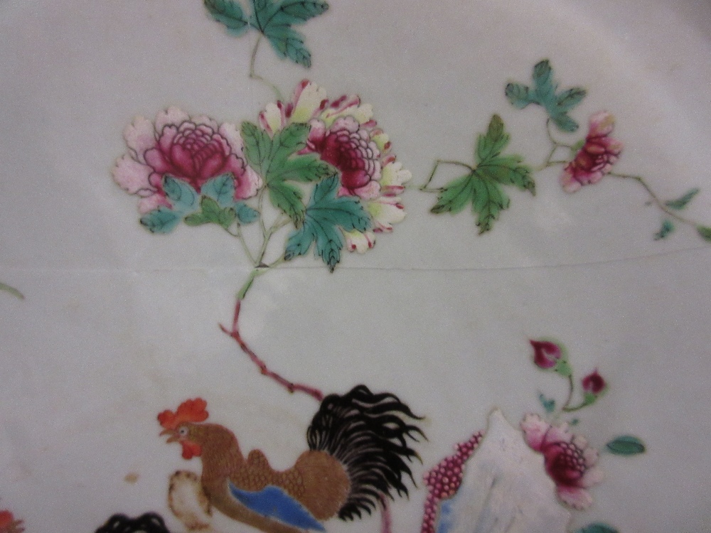 Chinese circular wall plate painted with cockerels  (a/f) together with a Chinese floral painted - Image 5 of 9