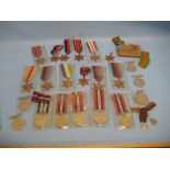 Group of six 1939 / '45 medals, twelve 1939 / '45 Service stars, four Defence medals,