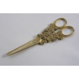 A PAIR OF GEORGE III / IV GRAPE SCISSORS  with fruiting vine & ring handles, by Charles Rawlings,