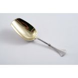 A RUSSIAN CADDY SPOON with gilt, scoop-shaped bowl & a fan-shaped terminal, with state marks for