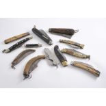 A SMALL COLLECTION OF POCKET KNIVES ETC. Twelve various steel pocket knives, the majority with