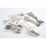 MISCELLANEOUS IRISH FLATWARE Fiddle & Fiddle Rattail pattern including a set of six tablespoons,