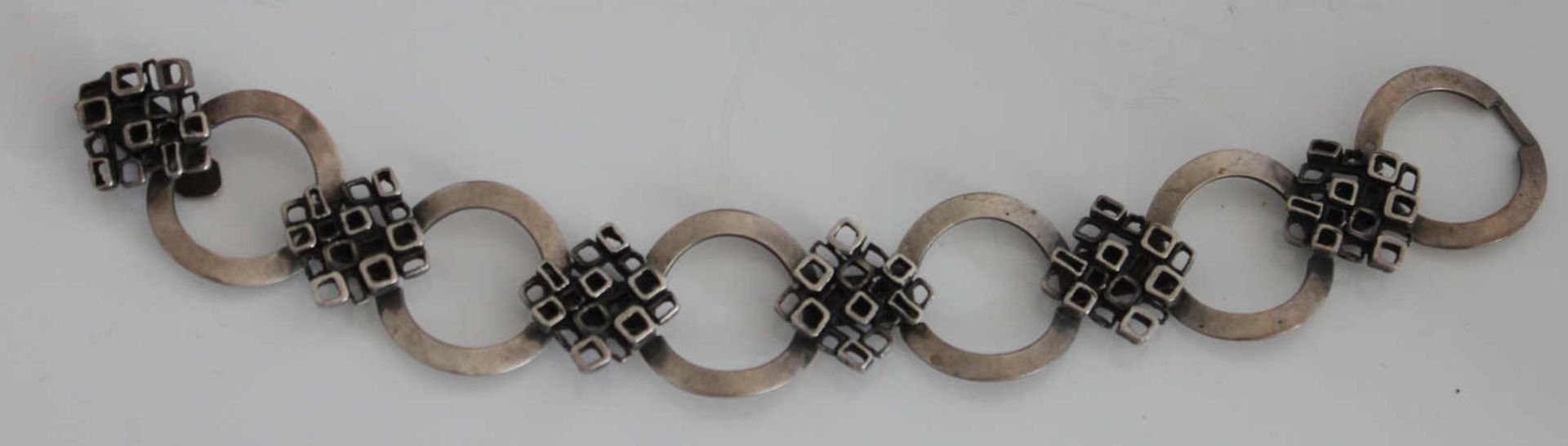 Armband, 835er Silber, Handarbeit, Länge ca. 19,5 cm, Gewicht ca. 26,6 grMindestpreis: 20 EUR