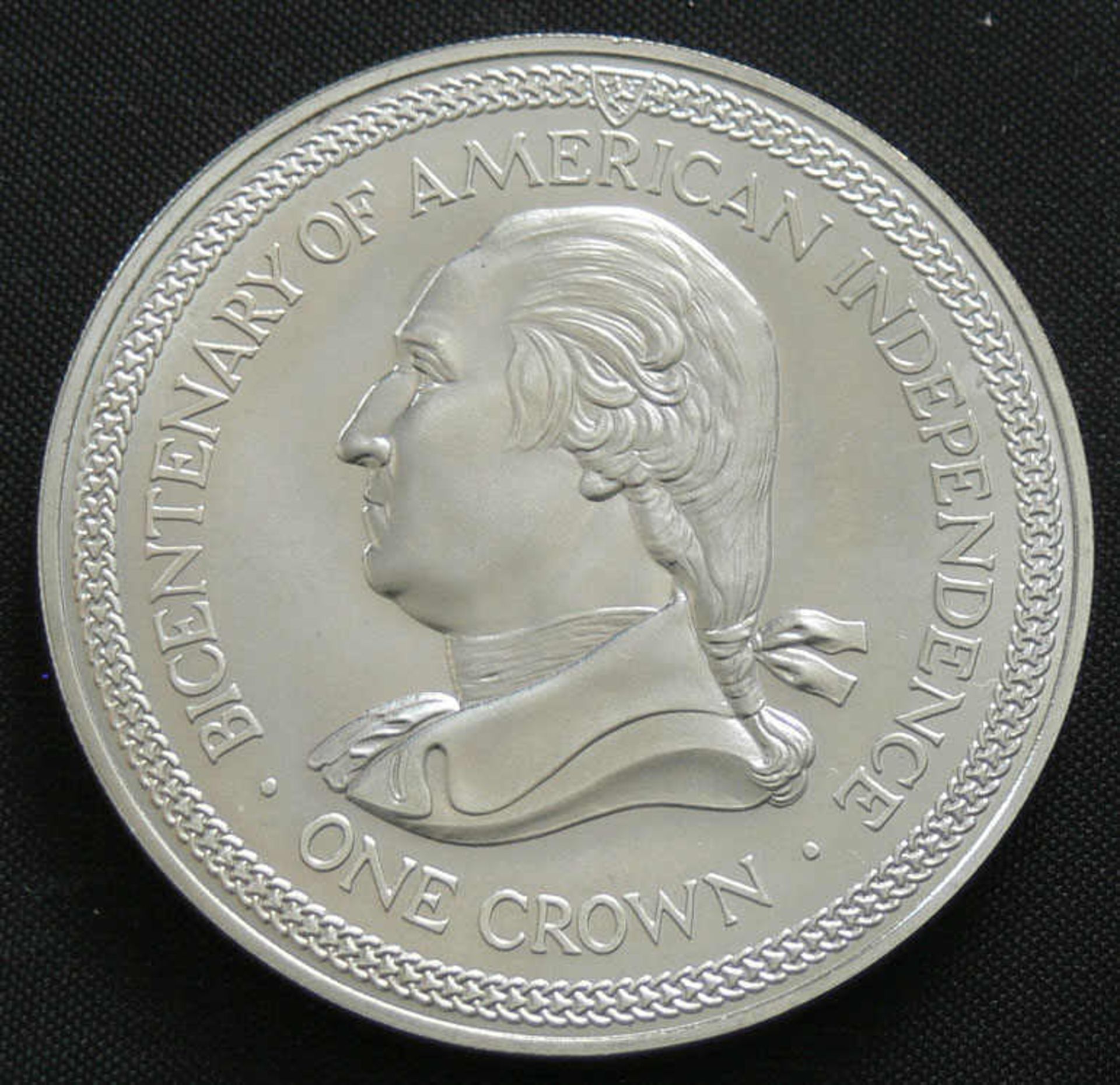 Isle of Man 1976, 1 Crown - Silbermünze "200 Jahre Unabhängigkeitserklärung". Erhaltung: stgl.