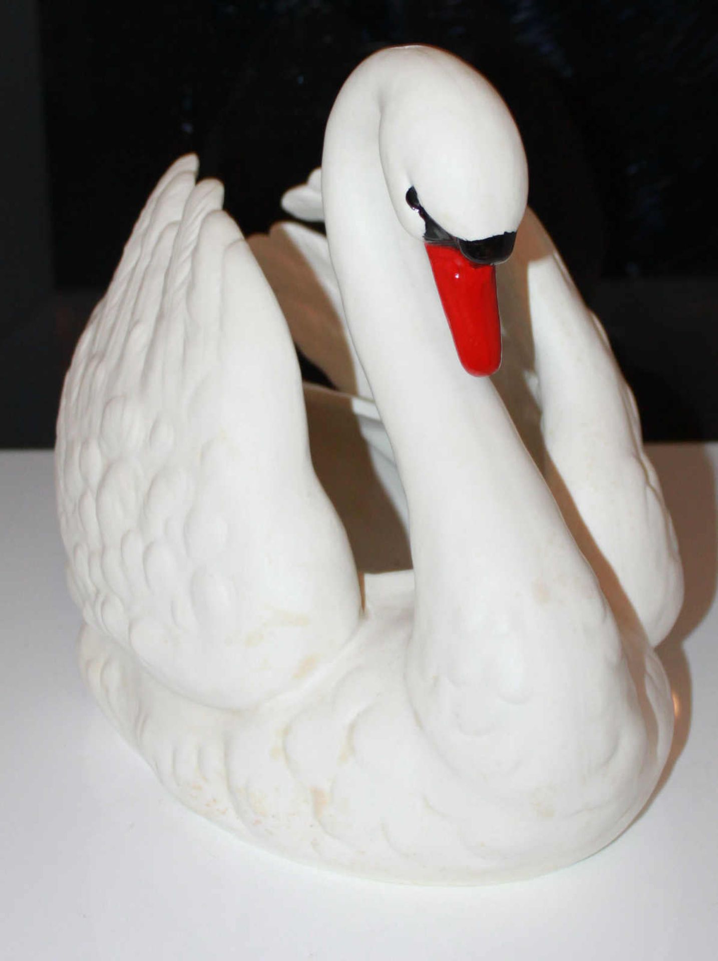 Porzellanfigur "Schwan", als Übertopf, von Goebel, gemarkt, Höhe ca. 25 cmMindestpreis: 20 EUR - Image 2 of 3