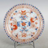 A Chinese porcelain Imari plate, Qing Dynasty, decorated with Chrysanthemum and foliage within