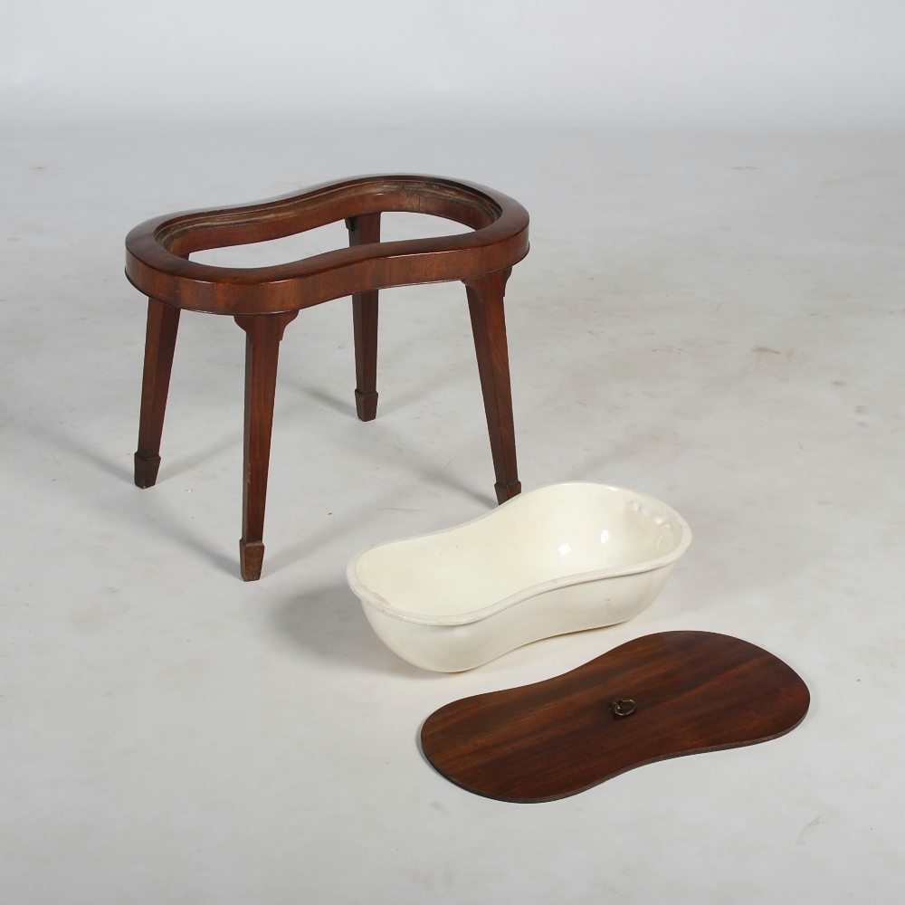 A 19th century mahogany bidet, cover and Wedgwood pottery liner, of shaped oval form with detachable - Image 2 of 4