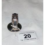 Silver Sampson Morgan owl menu holder
 
Condition Report:
This owl is approx 22g and it stands