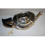 Silver tea pot - Chester hallmark - Approx gross weight 575g