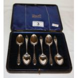 Boxed set of 6 silver teaspoons