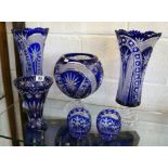 6 pieces of quality studio blue & white glass