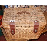 Wicker picnic basket