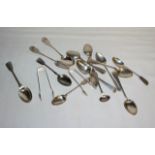 Collection of silver teaspoons etc -  approx 265g