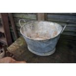 Small tin tub