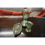 2 brass weights and door knocker