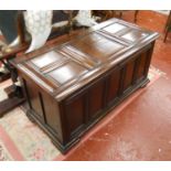 Period oak panelled coffer