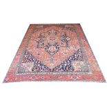 VERY FINE ANTIQUE PERSIAN SERAPI CARPET, 398cm x 289cm, circa 1910, large central medallion on