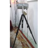 1960'S PHOTOGRAPHER'S SPOT LAMP, floor s