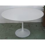 TULIP TABLE, Eero Saarinen style with wh