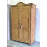 ARMOIRE,