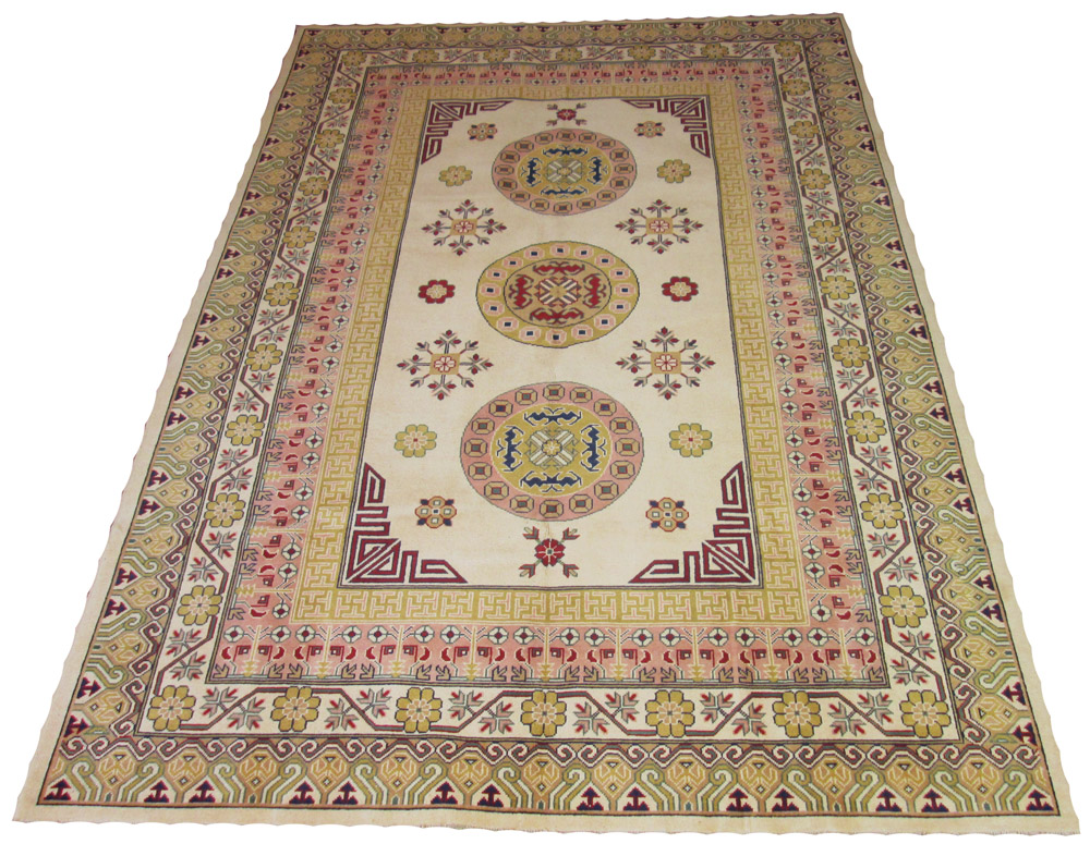 FINE SAMAKAND CARPET, 292cm x 200cm,