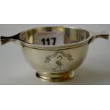 GLASGOW SILVER QUAICH WITH 1904 SILVER COIN INSET BY THOMAS ROSS & SONS