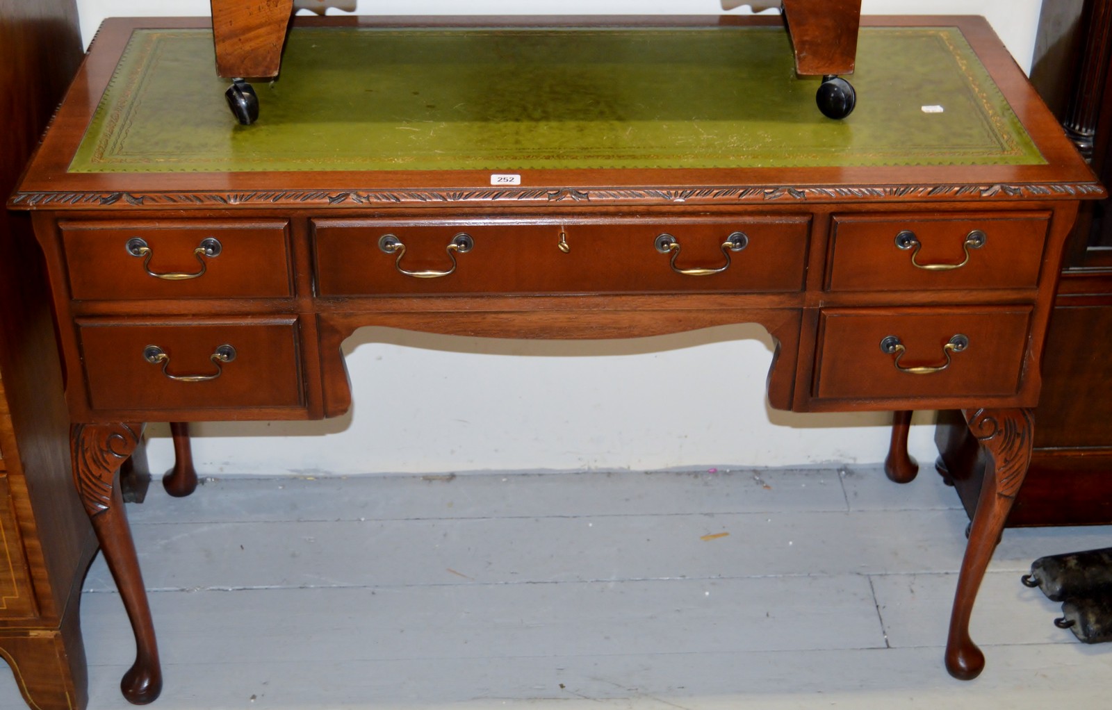 47" MAHOGANY LADIES WRITING DESK WITH 5 DRAWERS &  LEATHER TOP ON  QUEEN ANNE LEG