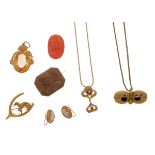 A collection of various pieces of Victorian jewelleryto include a brooch, modelled as a wishbone