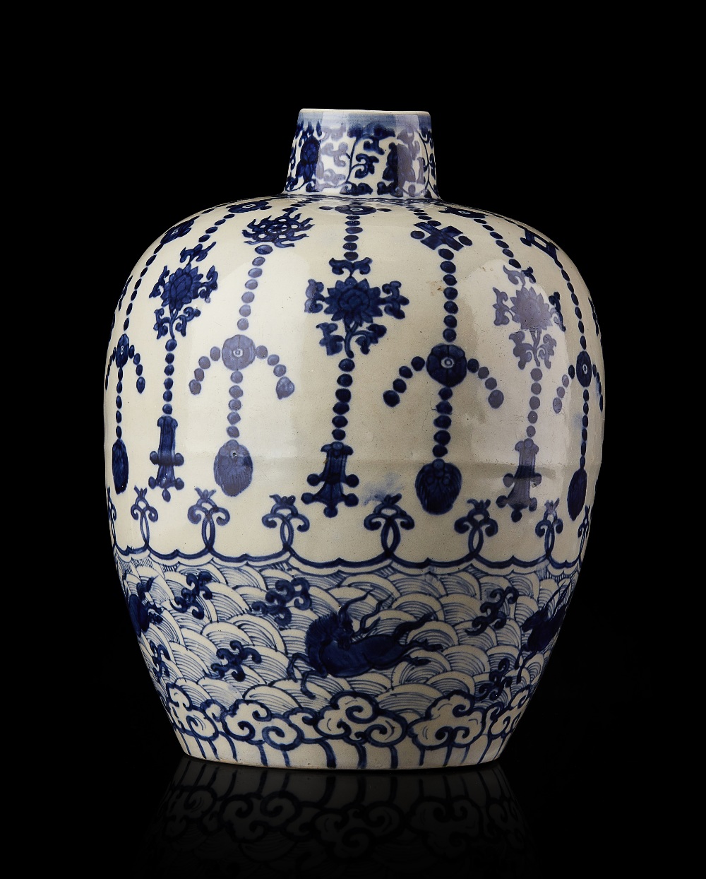 RARE BLUE AND WHITE JARJIAJING MARK AND OF THE PERIODof ovoid form, the rounded body decorated - Image 2 of 10