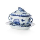SMALL EXPORT BLUE AND WHITE TUREEN, COVER AND STANDQIANLONG PERIODof oval form moulded with