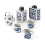 GROUP OF BLUE AND WHITE EXPORT TEAWAREQING DYNASTY, 18TH/19TH CENTURYcomprising; one rectangular-