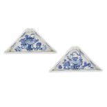 PAIR OF BLUE AND WHITE SWEATMEAT DISHESQING DYNASTYof triangular shape, each decorated to the