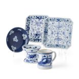 GROUP OF BLUE AND WHITE WARESQING DYNASTY, 18TH CENTURYcomprising; a sand shaker, the circular