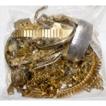 A bag of mixed costume jewellery