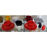 Melaware plastics in assorted colours (16)