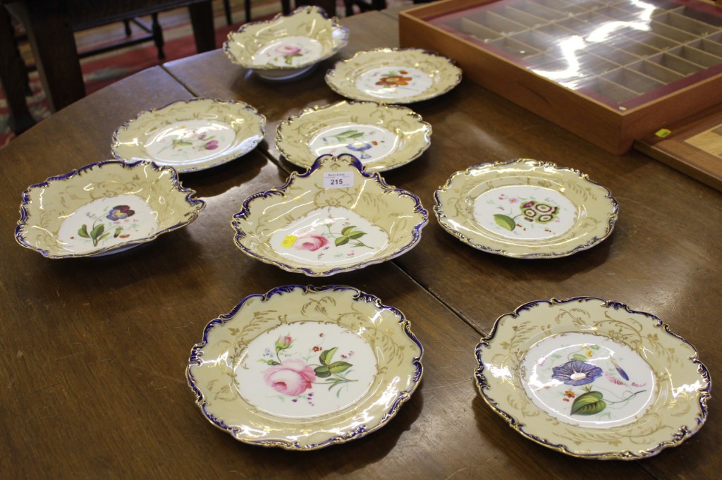 An English 19th century porcelain set of three dishes and six plates - Image 2 of 2