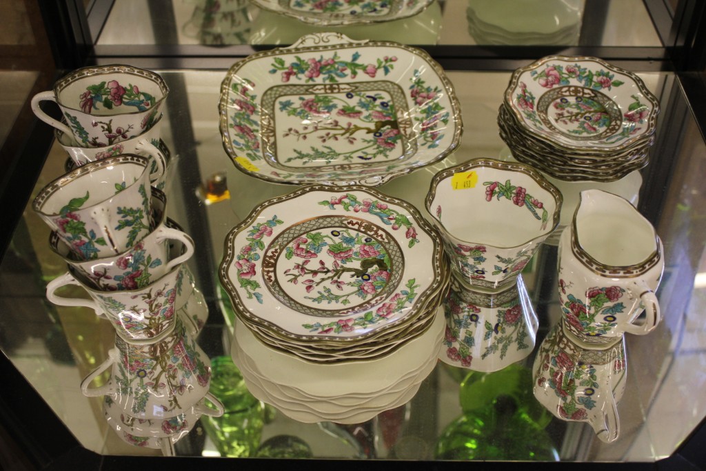 A Coalport porcelain Indian Tree teaset for six persons, twenty-one pieces