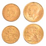 A GEORGE V GOLD SOVEREIGN, dated 1915 together with a George V half sovereign dated 1925 (2)