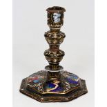 AN ANTIQUE LIMOGES ENAMEL CANDLESTICK OF 17TH CENTURY DESIGN with a flared candle holder, knopped