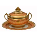 A GEORGE III BARR, FLIGHT & BARR, WORCESTER, SAUCE TUREEN COVER AND STAND (c. 1820) with a peach