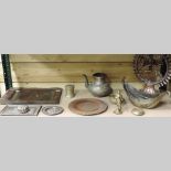 A collection of Eastern metalwares, to i