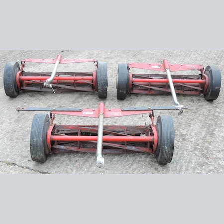 A triple gang reel mower, 21 inch