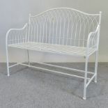 A white painted metal garden bench, 115c