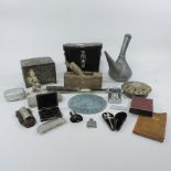 A collection of metalwares, to include o