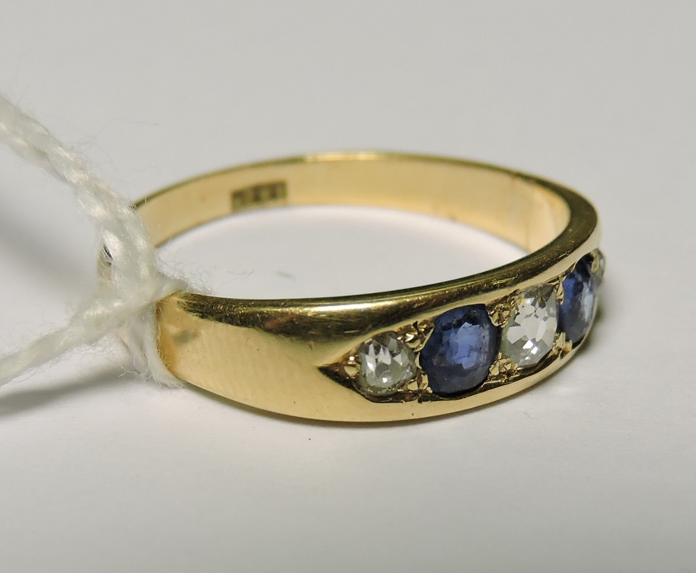 An 18 carat gold diamond and sapphire ring, of boat shape, - Image 4 of 5