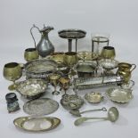 A collection of metalwares,