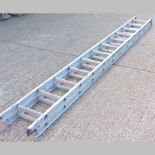 An extendable two section aluminium ladder